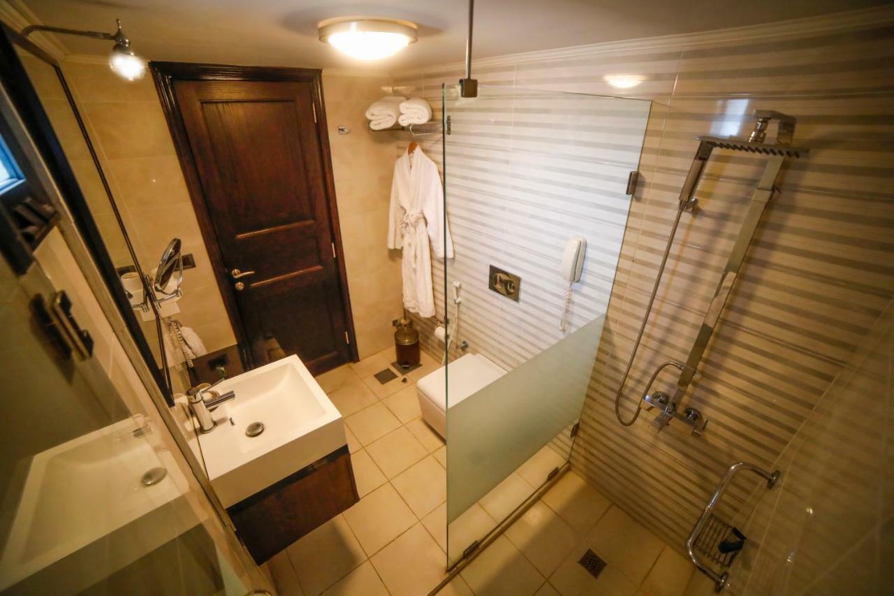 Al Jamila Suites Ghobeiry Exterior photo